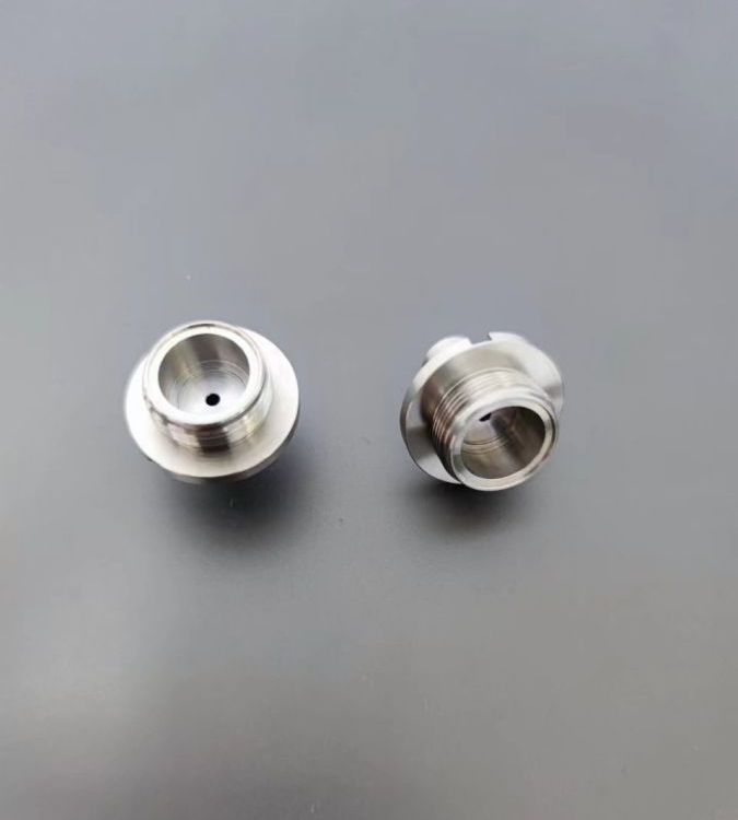 數(shù)控精密軸芯長(zhǎng)軸滾花軸軸類